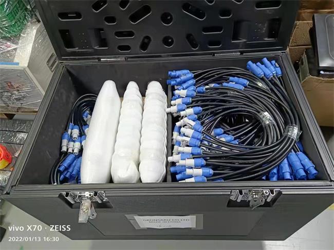 �е��w����